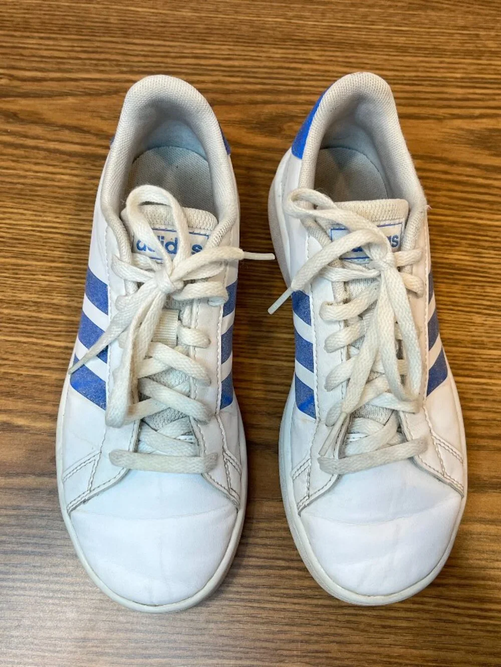 Adidas Girl's Grand Court J 'White Blue Glitter' Sneakers - Youth Size 2.5 - Picture 2 of 6